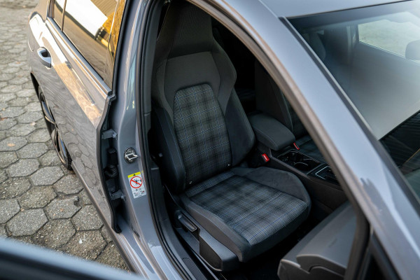 Volkswagen Golf 1.4 eHybrid GTE 245pk Matrix LED mistl. Dyn Light