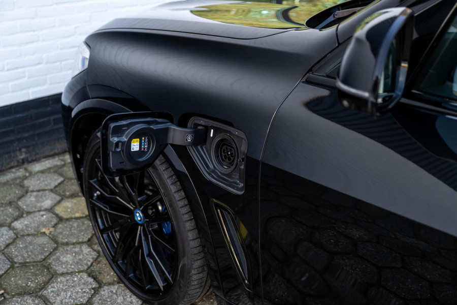 BMW X5 xDrive45e M-Sport Laser Bowers & Wilkins Trekhaak