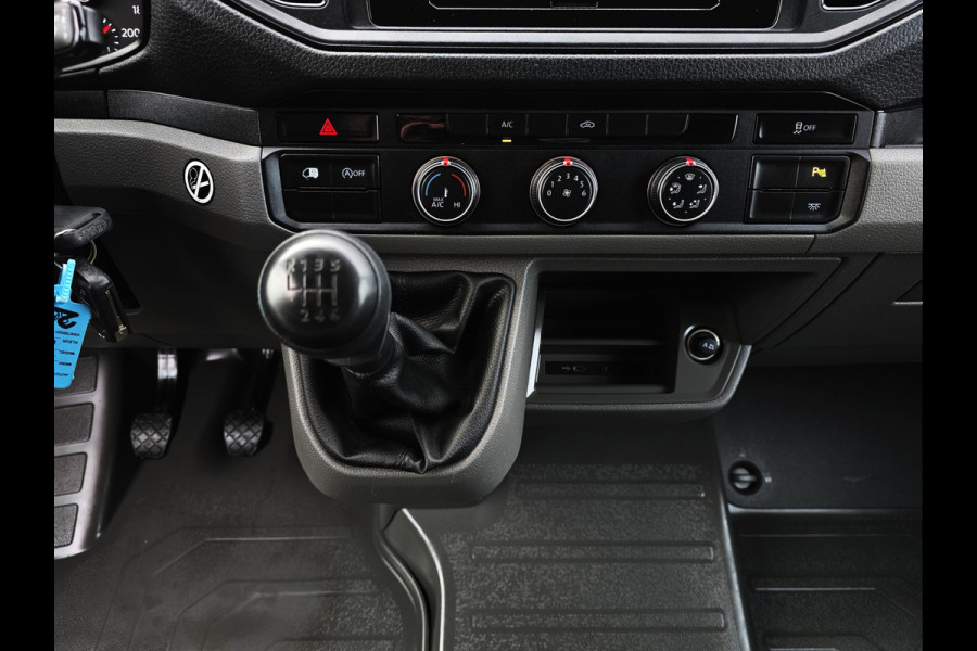 Volkswagen Crafter 35 2.0 TDI L4 H3 - MAN TGE - - 140 Pk - Euro 6 - Airco - Cruise Control