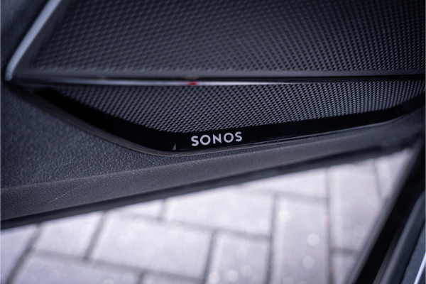 Audi Q3 Sportback 35 TFSI S Edition Competition - Panorama | Sonos | Carbon | Elek. Trekhaak | 360 Camera