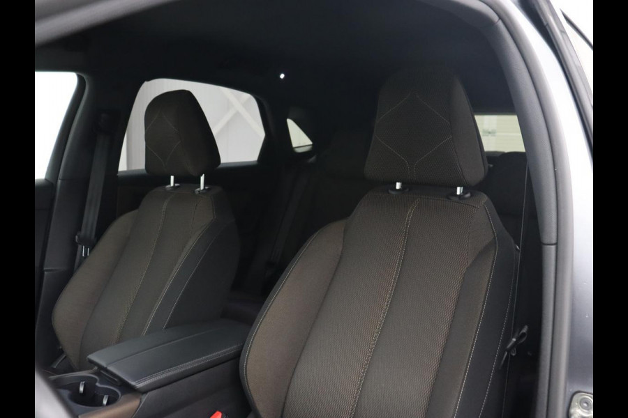 DS 7 Crossback E-Tense Be Chic | Camera | Bi-Xenon | Carplay | Navigatie | 19'' | Digital Cockpit | Climate control | Parkeerhulp | Cruise control | PHEV | Plug In