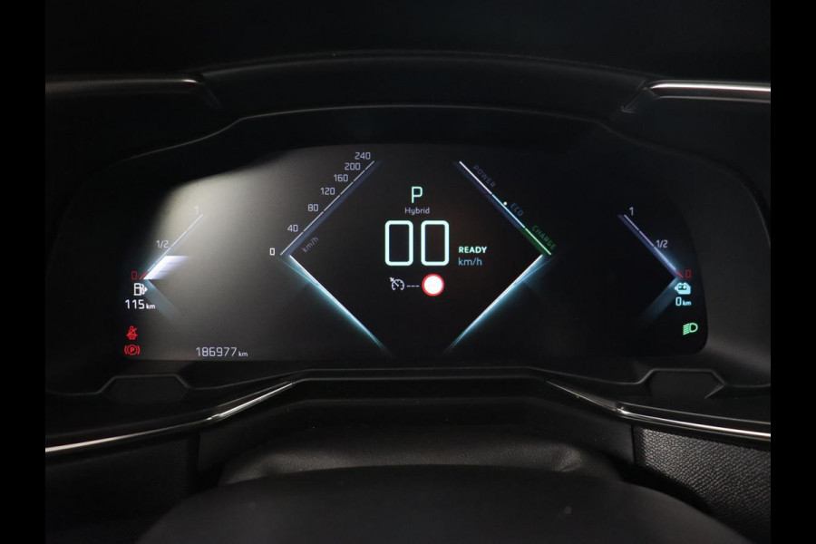 DS 7 Crossback E-Tense Be Chic | Camera | Bi-Xenon | Carplay | Navigatie | 19'' | Digital Cockpit | Climate control | Parkeerhulp | Cruise control | PHEV | Plug In