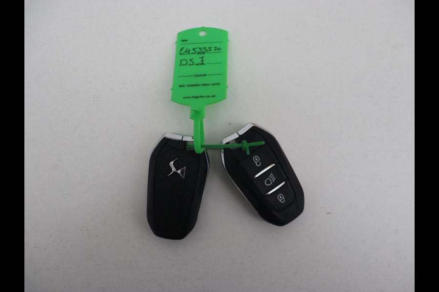 DS 7 Crossback E-Tense Be Chic | Camera | Bi-Xenon | Carplay | Navigatie | 19'' | Digital Cockpit | Climate control | Parkeerhulp | Cruise control | PHEV | Plug In