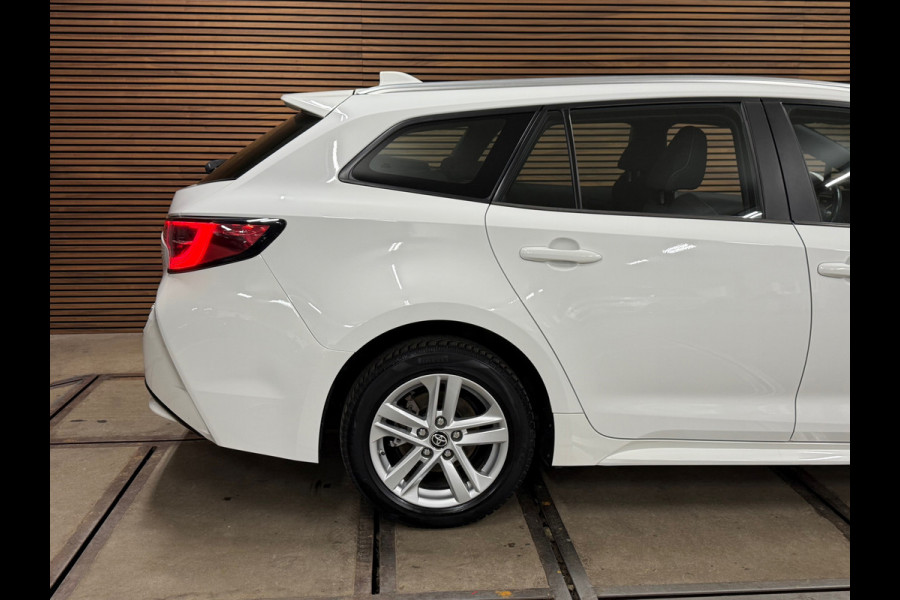 Toyota Corolla Touring Sports 1.8 Hybrid Active | Trekhaak | Camera | Carplay | 16' inch | NAP | LED | DAB
