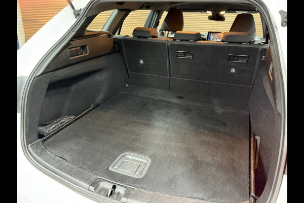 Toyota Corolla Touring Sports 1.8 Hybrid Active | Trekhaak | Camera | Carplay | 16' inch | NAP | LED | DAB