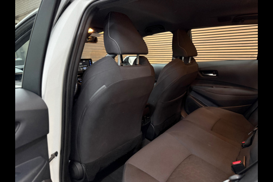 Toyota Corolla Touring Sports 1.8 Hybrid Active | Trekhaak | Camera | Carplay | 16' inch | NAP | LED | DAB