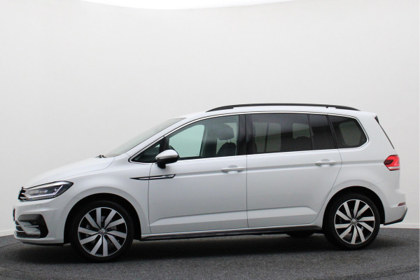 Volkswagen Touran 1.4 TSI DSG Highline Edition R-Line 7p Climate, ACC, Stuur/Stoel Verwarming, Apple Carplay, LED, Trekhaak, 18''