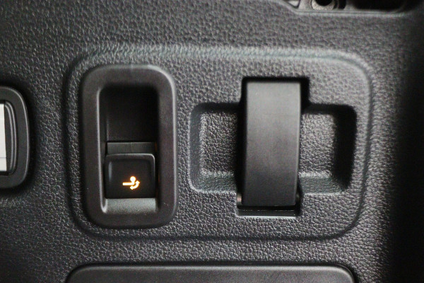 Volkswagen Touran 1.4 TSI DSG Highline Edition R-Line 7p Climate, ACC, Stuur/Stoel Verwarming, Apple Carplay, LED, Trekhaak, 18''