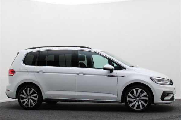Volkswagen Touran 1.4 TSI DSG Highline Edition R-Line 7p Climate, ACC, Stuur/Stoel Verwarming, Apple Carplay, LED, Trekhaak, 18''