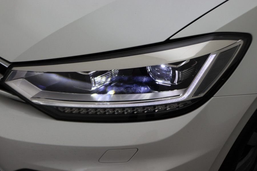 Volkswagen Touran 1.4 TSI DSG Highline Edition R-Line 7p Climate, ACC, Stuur/Stoel Verwarming, Apple Carplay, LED, Trekhaak, 18''