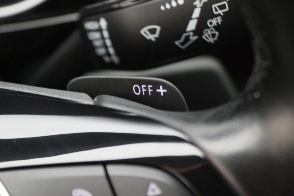 Volkswagen Touran 1.4 TSI DSG Highline Edition R-Line 7p Climate, ACC, Stuur/Stoel Verwarming, Apple Carplay, LED, Trekhaak, 18''