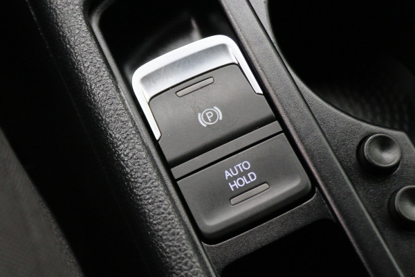 Volkswagen Touran 1.4 TSI DSG Highline Edition R-Line 7p Climate, ACC, Stuur/Stoel Verwarming, Apple Carplay, LED, Trekhaak, 18''