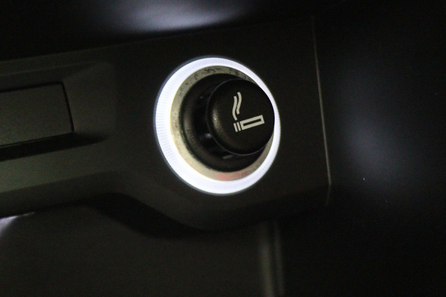 Volkswagen Touran 1.4 TSI DSG Highline Edition R-Line 7p Climate, ACC, Stuur/Stoel Verwarming, Apple Carplay, LED, Trekhaak, 18''