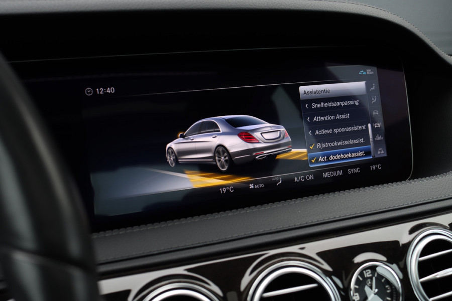 Mercedes-Benz S-Klasse 350d | Distronic+ | Memory | Massage | Burmester | Panoramadak | Stoelventilatie | HUD | Nappa Leder | Surround Camera | Trekhaak | Soft Close | Luchtkwaliteitspakket |