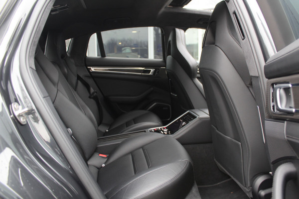 Porsche Panamera 4.0 Turbo S E-Hybrid / Panoramadak / 360Camera / Achterasbesturing / Nachtzicht / Softclose / 21'' / Sportuitlaat / Matrix LED / Carbon intr. / Bose / Sportdesign / Volleder / Dodehoek / DAB / ACC