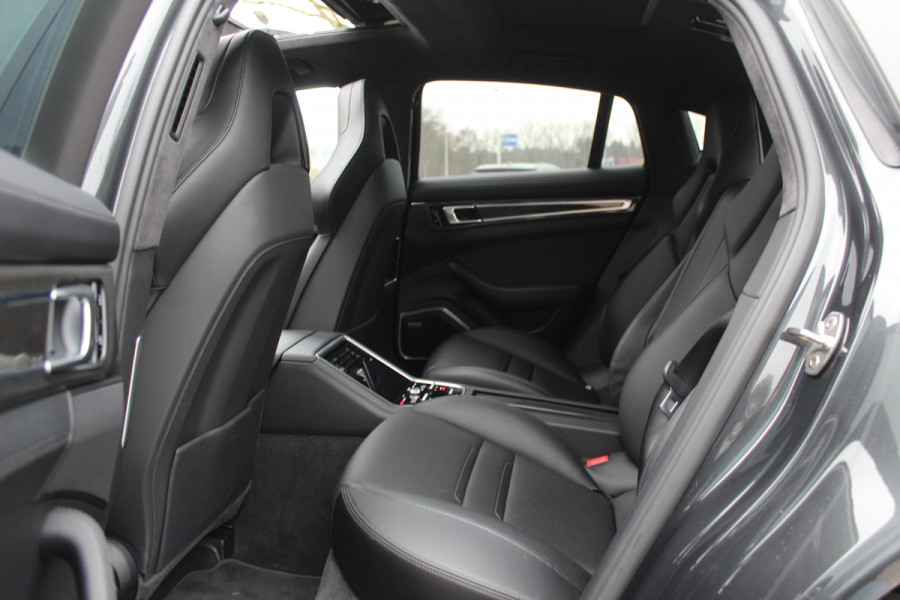 Porsche Panamera 4.0 Turbo S E-Hybrid / Panoramadak / 360Camera / Achterasbesturing / Nachtzicht / Softclose / 21'' / Sportuitlaat / Matrix LED / Carbon intr. / Bose / Sportdesign / Volleder / Dodehoek / DAB / ACC