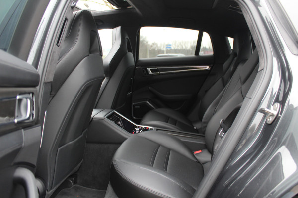 Porsche Panamera 4.0 Turbo S E-Hybrid / Panoramadak / 360Camera / Achterasbesturing / Nachtzicht / Softclose / 21'' / Sportuitlaat / Matrix LED / Carbon intr. / Bose / Sportdesign / Volleder / Dodehoek / DAB / ACC