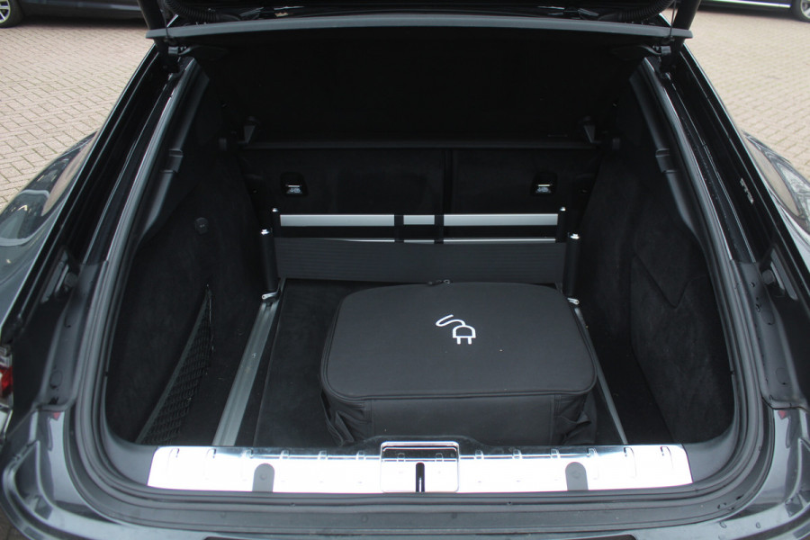 Porsche Panamera 4.0 Turbo S E-Hybrid / Panoramadak / 360Camera / Achterasbesturing / Nachtzicht / Softclose / 21'' / Sportuitlaat / Matrix LED / Carbon intr. / Bose / Sportdesign / Volleder / Dodehoek / DAB / ACC
