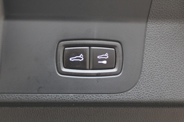 Porsche Panamera 4.0 Turbo S E-Hybrid / Panoramadak / 360Camera / Achterasbesturing / Nachtzicht / Softclose / 21'' / Sportuitlaat / Matrix LED / Carbon intr. / Bose / Sportdesign / Volleder / Dodehoek / DAB / ACC