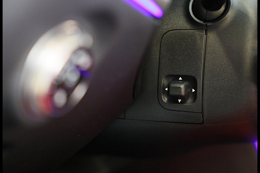 Mercedes-Benz CLE Coupé 300 e AMG Line / Head Up / 360 Camera / Acc / Lane Assist / Dode Hoek / Elek Stoelen / Memory / Pano / 20