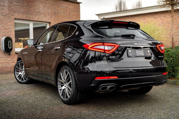 Maserati Levante 3.0 V6 S TwinTurbo AWD GranSport 430 PK Leder Luchtvering 21''