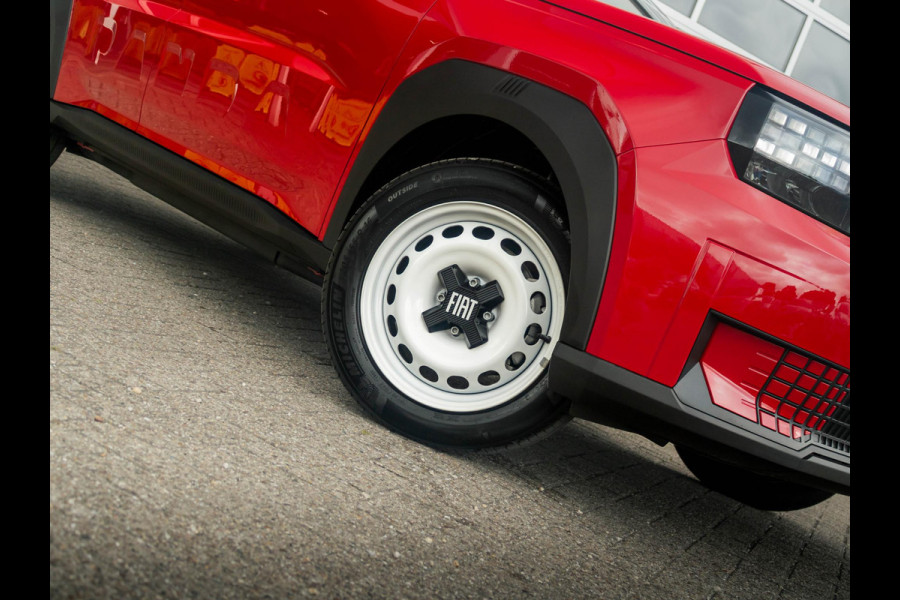 Fiat Grande Panda Red 11 kW 44 kWh | Airco | Cruise | Apple Carplay | 16" | PDC