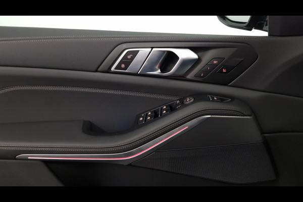 BMW X5 xDrive45e M Sport High Executive 394pk Panoramadak Adaptive Cruise Control Leder 20" 360 Camera HUD Display