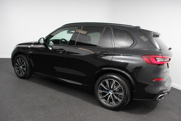 BMW X5 xDrive45e M Sport High Executive 394pk Panoramadak Adaptive Cruise Control Leder 20" 360 Camera HUD Display