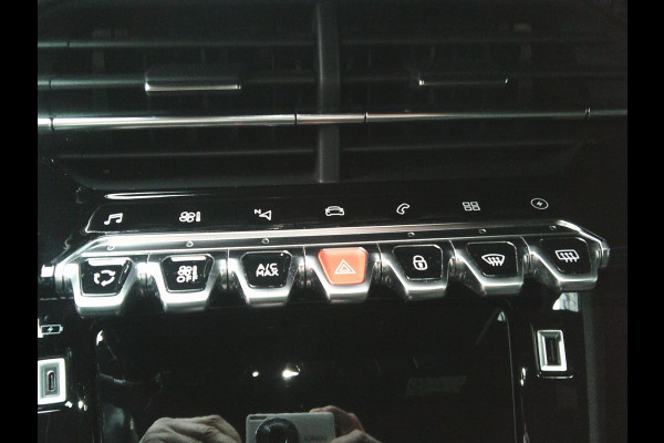 Peugeot e-2008 EV GT Première 1 fase 50 kWh 1e EIGENAAR I GT UITVOERING I DEALERONDERHOUDEN