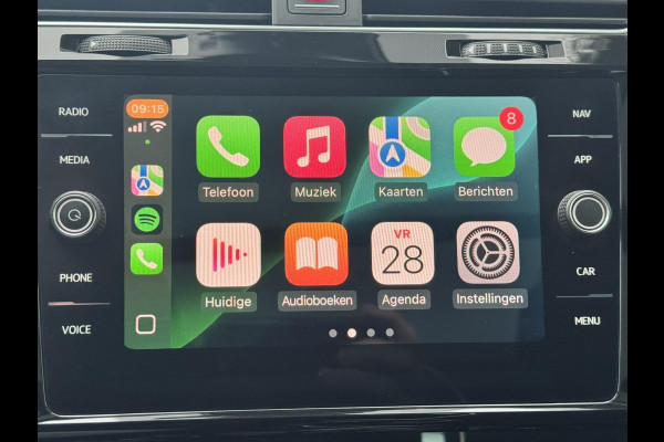 Volkswagen Golf Variant 1.5 TSI Highline Adaptive cruise Climate Pano Navi Stoelverwarming Apple / Android Parkeersensoren