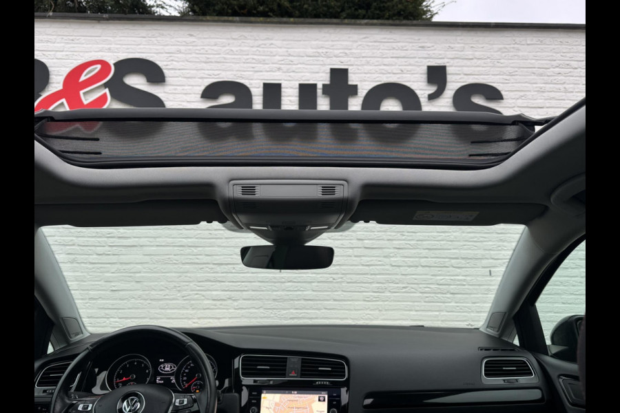 Volkswagen Golf Variant 1.5 TSI Highline Adaptive cruise Climate Pano Navi Stoelverwarming Apple / Android Parkeersensoren