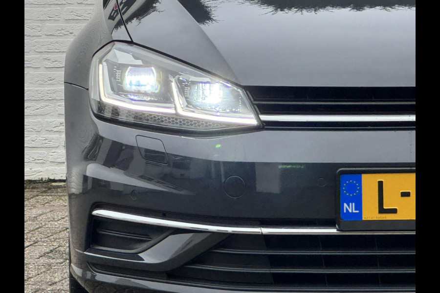 Volkswagen Golf Variant 1.5 TSI Highline Adaptive cruise Climate Pano Navi Stoelverwarming Apple / Android Parkeersensoren