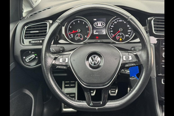 Volkswagen Golf Variant 1.5 TSI Highline Adaptive cruise Climate Pano Navi Stoelverwarming Apple / Android Parkeersensoren