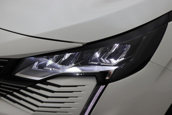 Peugeot 3008 1.6 HYbrid 300 Allure Pack Business 4WD Panoramadak, 360° Camera, Virtual Cockpit, Apple Carplay, LED