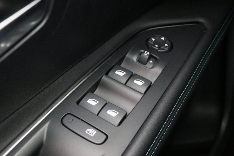 Peugeot 3008 1.6 HYbrid 300 Allure Pack Business 4WD Panoramadak, 360° Camera, Virtual Cockpit, Apple Carplay, LED