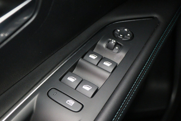 Peugeot 3008 1.6 HYbrid 300 Allure Pack Business 4WD Panoramadak, 360° Camera, Virtual Cockpit, Apple Carplay, LED