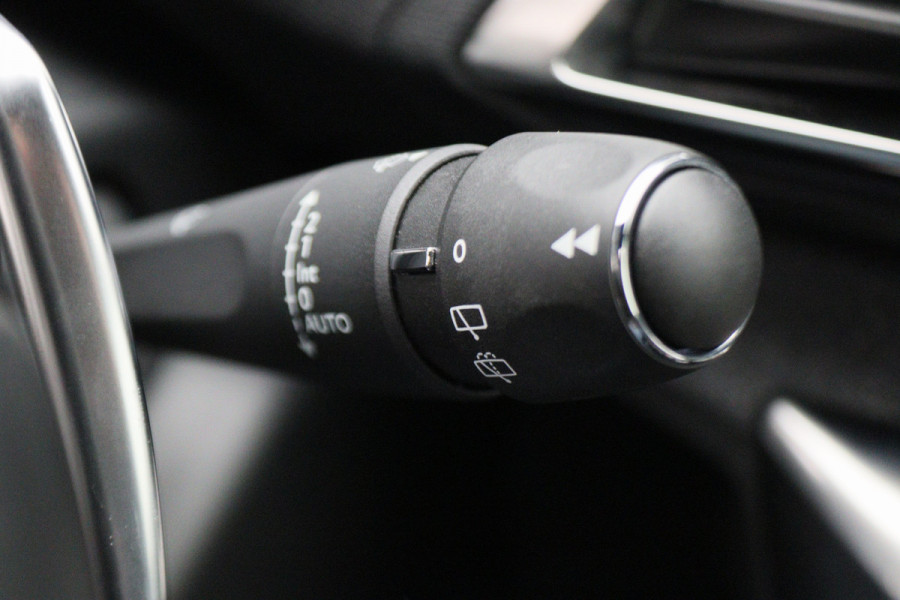 Peugeot 3008 1.6 HYbrid 300 Allure Pack Business 4WD Panoramadak, 360° Camera, Virtual Cockpit, Apple Carplay, LED