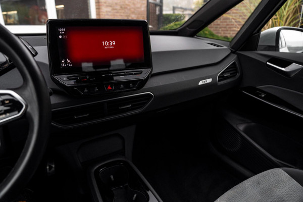 Volkswagen ID.3 First 58 kWh 350 Km Actieradius BTW 1e Eig Adaptive Sfeerverlichting Stoelverwarming 18''
