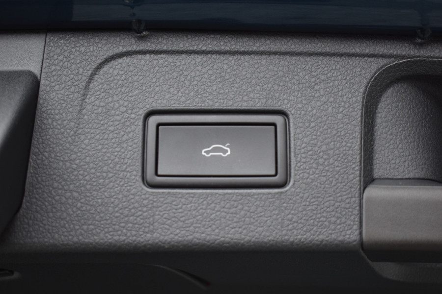 Volkswagen Passat Variant GTE 218PK DSG HYBRID BUSINESS IQ-LIGHT/CAMERA/TREKHAAK