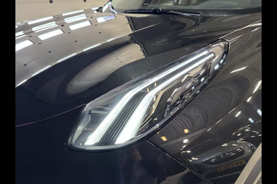 Lynk & Co 01 1.5 | Panoramadak | Adaptive cruise | Camera | Stoelverwarming | Carplay | Sfeerverlichting