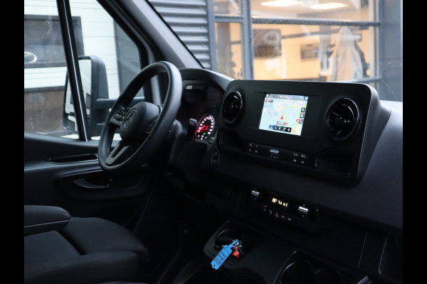 Mercedes-Benz Sprinter 515 CDI Automaat - Bakwagen Laadklep Zijdeur - Trekhaak - Mbux