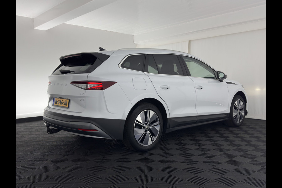 Škoda ENYAQ iV 80 {SOH-90%} [ 3-Fase ] (INCL-BTW) *LEATHER-FABRIC | FULL-LED | DIGI-COCKPIT | CAMERA | KEYLESS | NAVI-FULLMAP | AMBIENT-LIGHT | ECC | HEATED-COMFORTSEATS | DAB+ | PDC | CRUISE | CARPLAY | TOWBAR | 19"ALU*