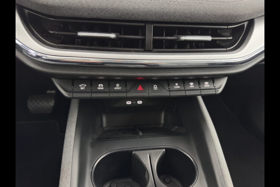 Škoda ENYAQ iV 80 {SOH-90%} [ 3-Fase ] (INCL-BTW) *LEATHER-FABRIC | FULL-LED | DIGI-COCKPIT | CAMERA | KEYLESS | NAVI-FULLMAP | AMBIENT-LIGHT | ECC | HEATED-COMFORTSEATS | DAB+ | PDC | CRUISE | CARPLAY | TOWBAR | 19"ALU*