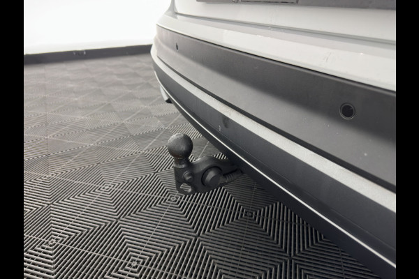 Škoda ENYAQ iV 80 {SOH-90%} [ 3-Fase ] (INCL-BTW) *LEATHER-FABRIC | FULL-LED | DIGI-COCKPIT | CAMERA | KEYLESS | NAVI-FULLMAP | AMBIENT-LIGHT | ECC | HEATED-COMFORTSEATS | DAB+ | PDC | CRUISE | CARPLAY | TOWBAR | 19"ALU*