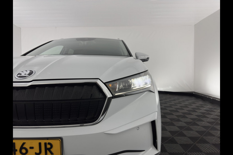 Škoda ENYAQ iV 80 {SOH-90%} [ 3-Fase ] (INCL-BTW) *LEATHER-FABRIC | FULL-LED | DIGI-COCKPIT | CAMERA | KEYLESS | NAVI-FULLMAP | AMBIENT-LIGHT | ECC | HEATED-COMFORTSEATS | DAB+ | PDC | CRUISE | CARPLAY | TOWBAR | 19"ALU*