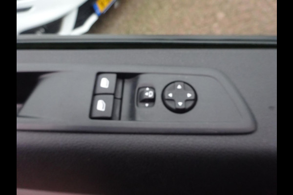 Peugeot Expert 2.0 BlueHDI 180 Premium AUTOMAAT NAVIGATIE CRUISE CONTROL
