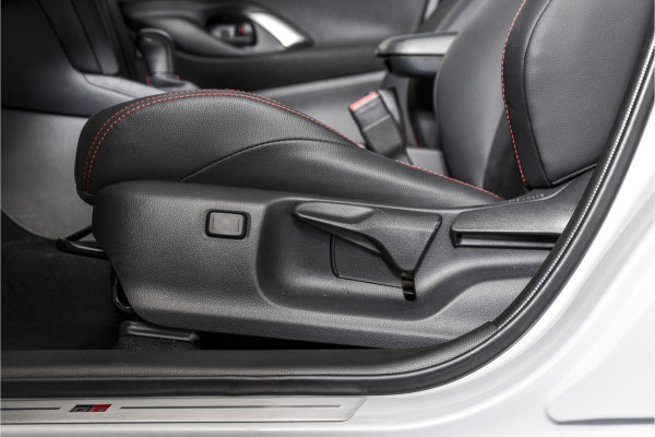 Toyota Yaris Cross 1.5 Hybrid 130 GR Sport - Automaat (Nieuw model) | Pano | Head-up Disp. | Dig.Cockpit | Adapt.Cruise | Stoel+Stuurverw. | 360 Camera | PDC | NAV + App.Connect (Draadloos) | JBL | ECC | LM 18" | 9057