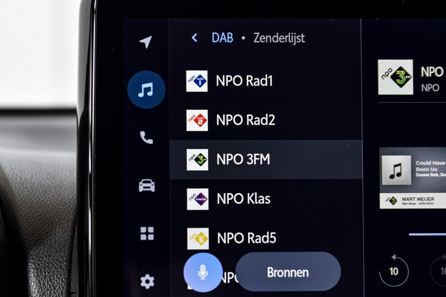 Toyota Yaris Cross 1.5 Hybrid 130 GR Sport - Automaat (Nieuw model) | Pano | Head-up Disp. | Dig.Cockpit | Adapt.Cruise | Stoel+Stuurverw. | 360 Camera | PDC | NAV + App.Connect (Draadloos) | JBL | ECC | LM 18" | 9057