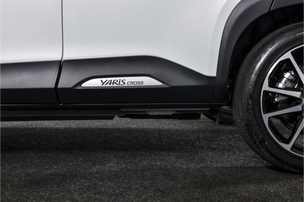 Toyota Yaris Cross 1.5 Hybrid 130 GR Sport - Automaat (Nieuw model) | Pano | Head-up Disp. | Dig.Cockpit | Adapt.Cruise | Stoel+Stuurverw. | 360 Camera | PDC | NAV + App.Connect (Draadloos) | JBL | ECC | LM 18" | 9057