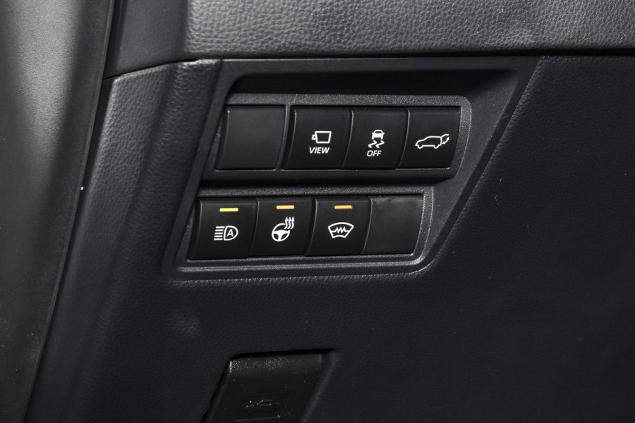 Toyota Yaris Cross 1.5 Hybrid 130 GR Sport - Automaat (Nieuw model) | Pano | Head-up Disp. | Dig.Cockpit | Adapt.Cruise | Stoel+Stuurverw. | 360 Camera | PDC | NAV + App.Connect (Draadloos) | JBL | ECC | LM 18" | 9057